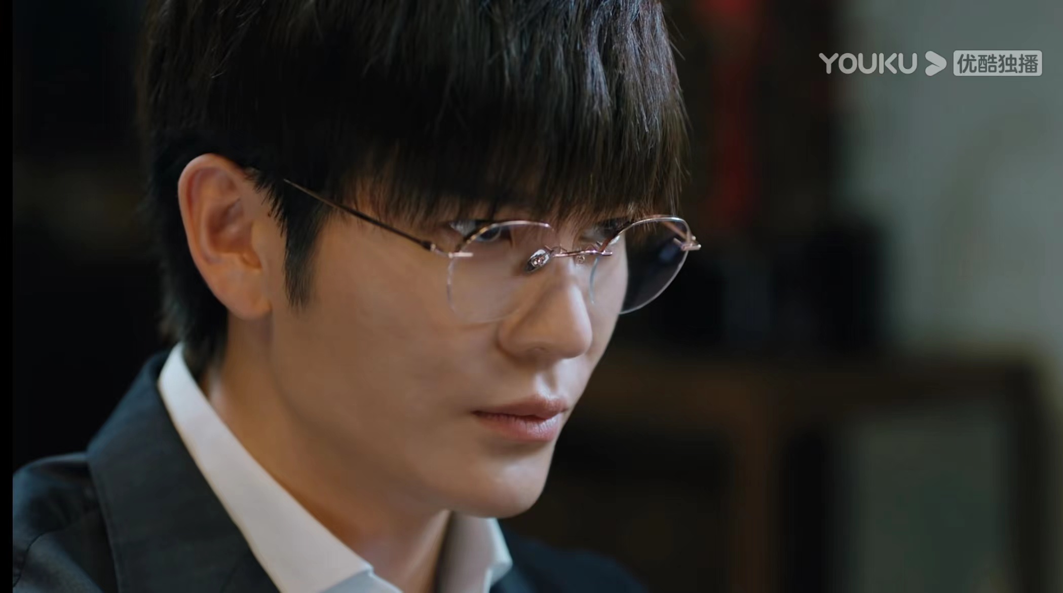 《女心理师》：来访者蒋静暴食抠吐，叶家辉为何破坏贺顿的治疗？