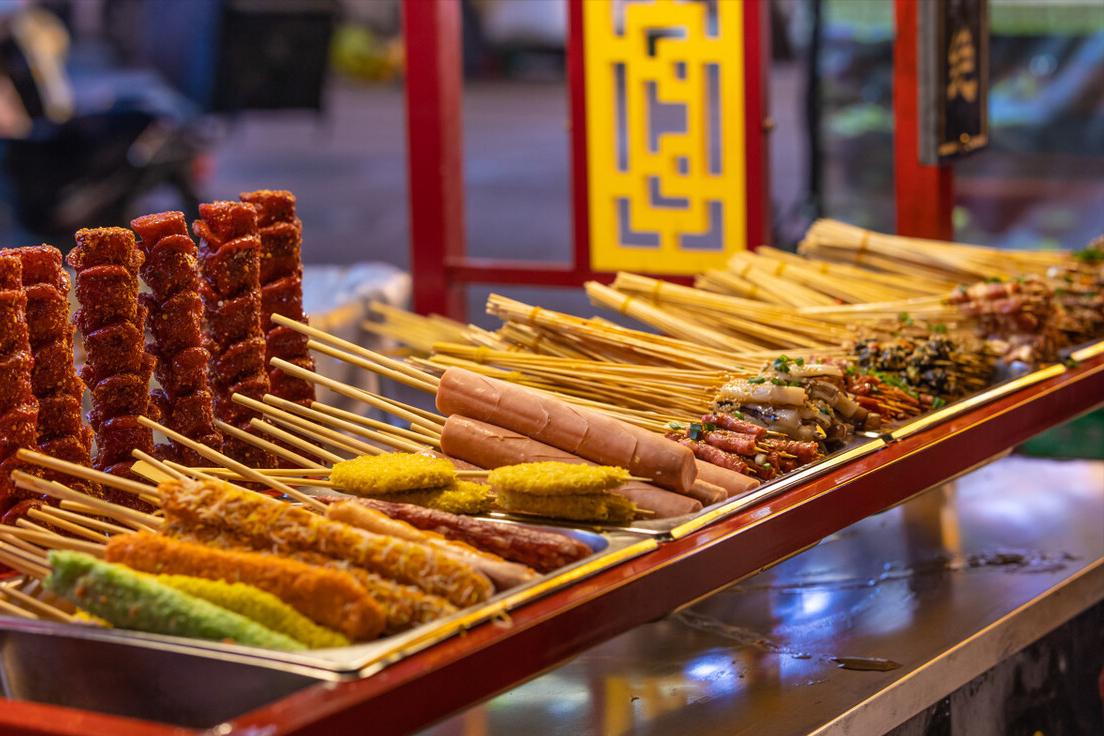 江西女子开烧烤店，一天挣600元，令人羡慕，本尊回应：你也可以