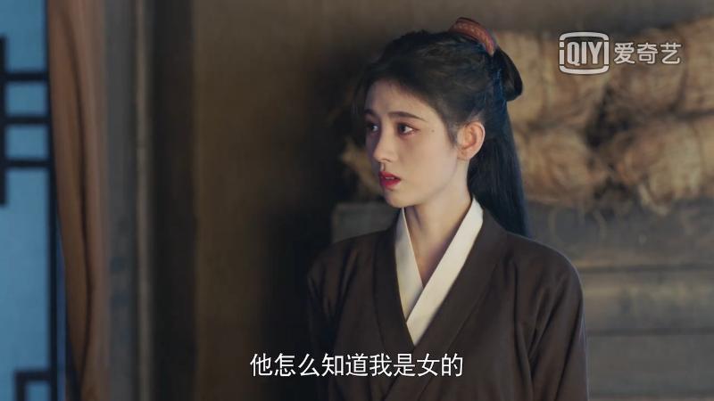 她也翻车了？？明明那么美，却被造型毁到没眼看，她这是怎么了？