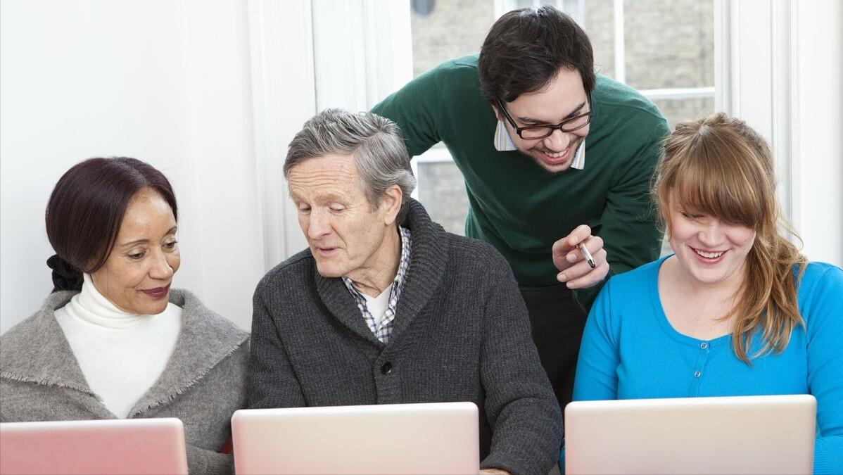 退休了想去扶贫支教联系哪个部门,退休教师怎样申请去贵州支教