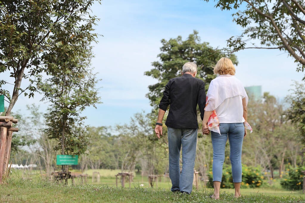 一咳嗽就漏尿社交癌,漏尿被称社交癌