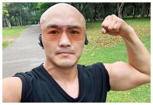 武僧一龙多有钱的视频,武僧一龙打网红出场费多少钱