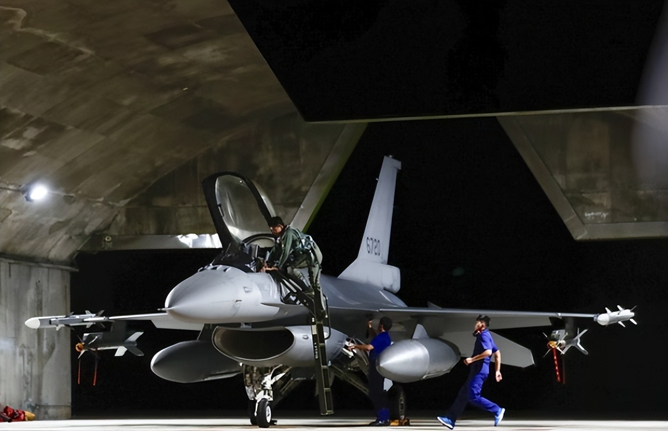 看了俄乌之战，吹嘘“远火洗地”速胜论的人，可以洗洗睡了