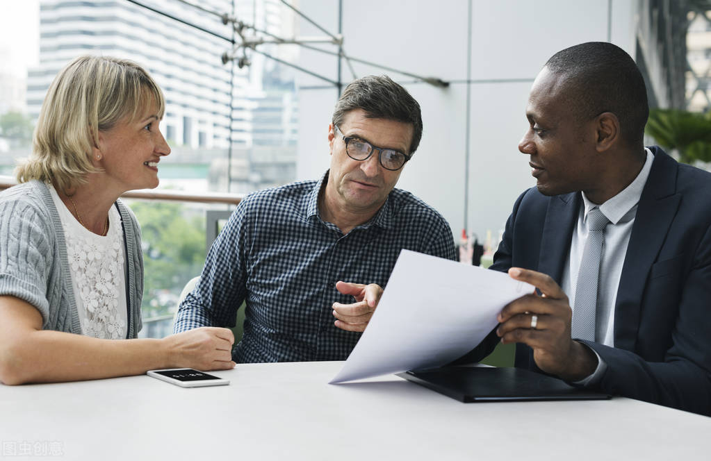 都说保险干三年，买房不用愁，实际保险代理人三年的收入有多少？