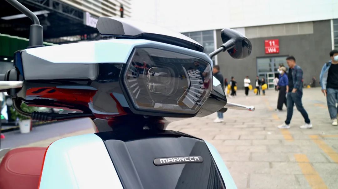 国产“姜戈”来了，布雷斯通漫卡150发布，配置挺高