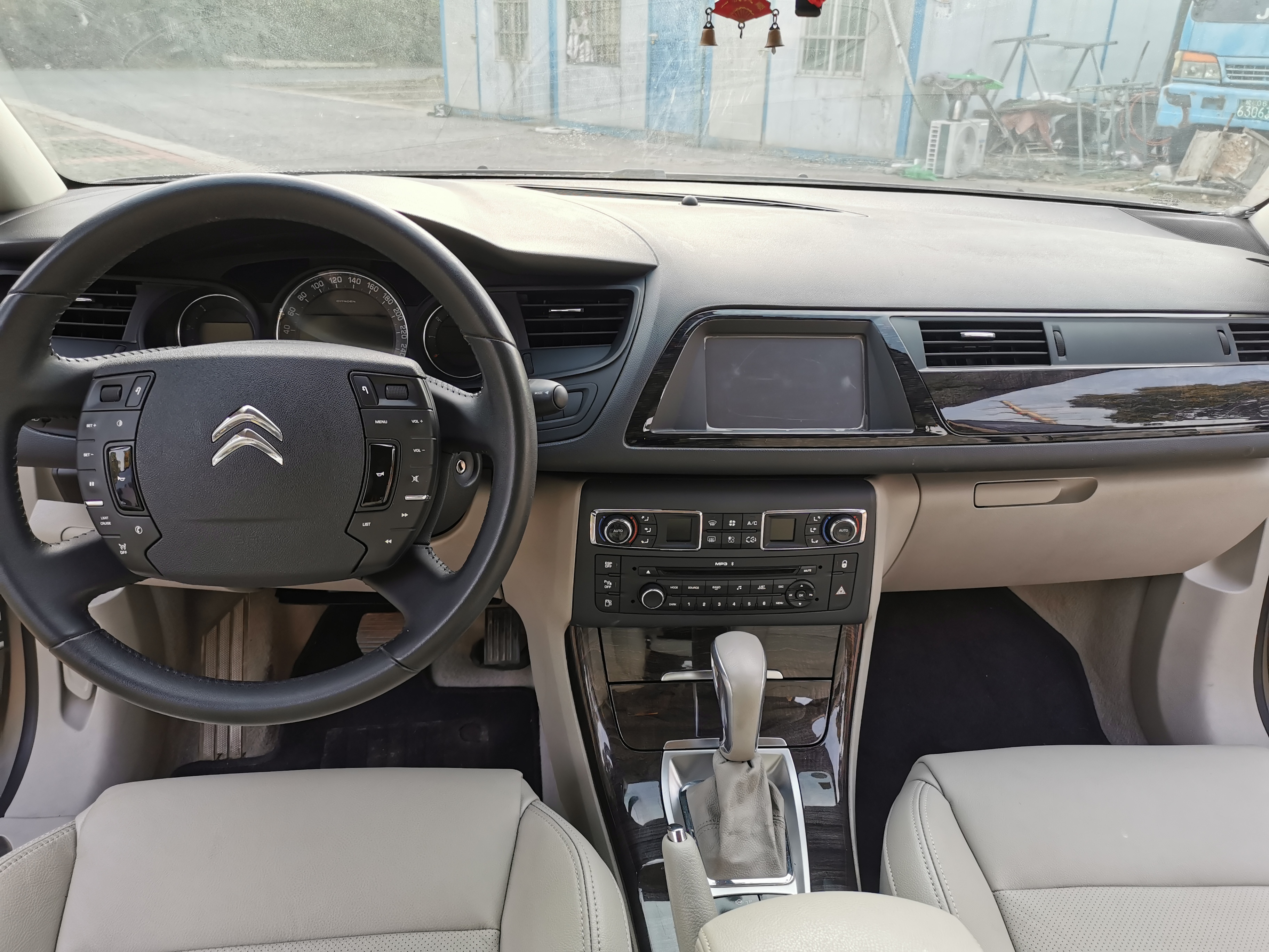 5000公里库存车雪铁龙c5,14款雪铁龙c5整车翻新