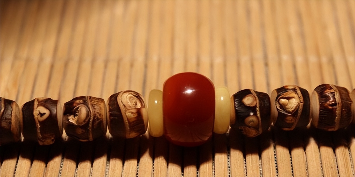 小钱儿办大事！手串上的这个小玩意儿，可以整起来了！