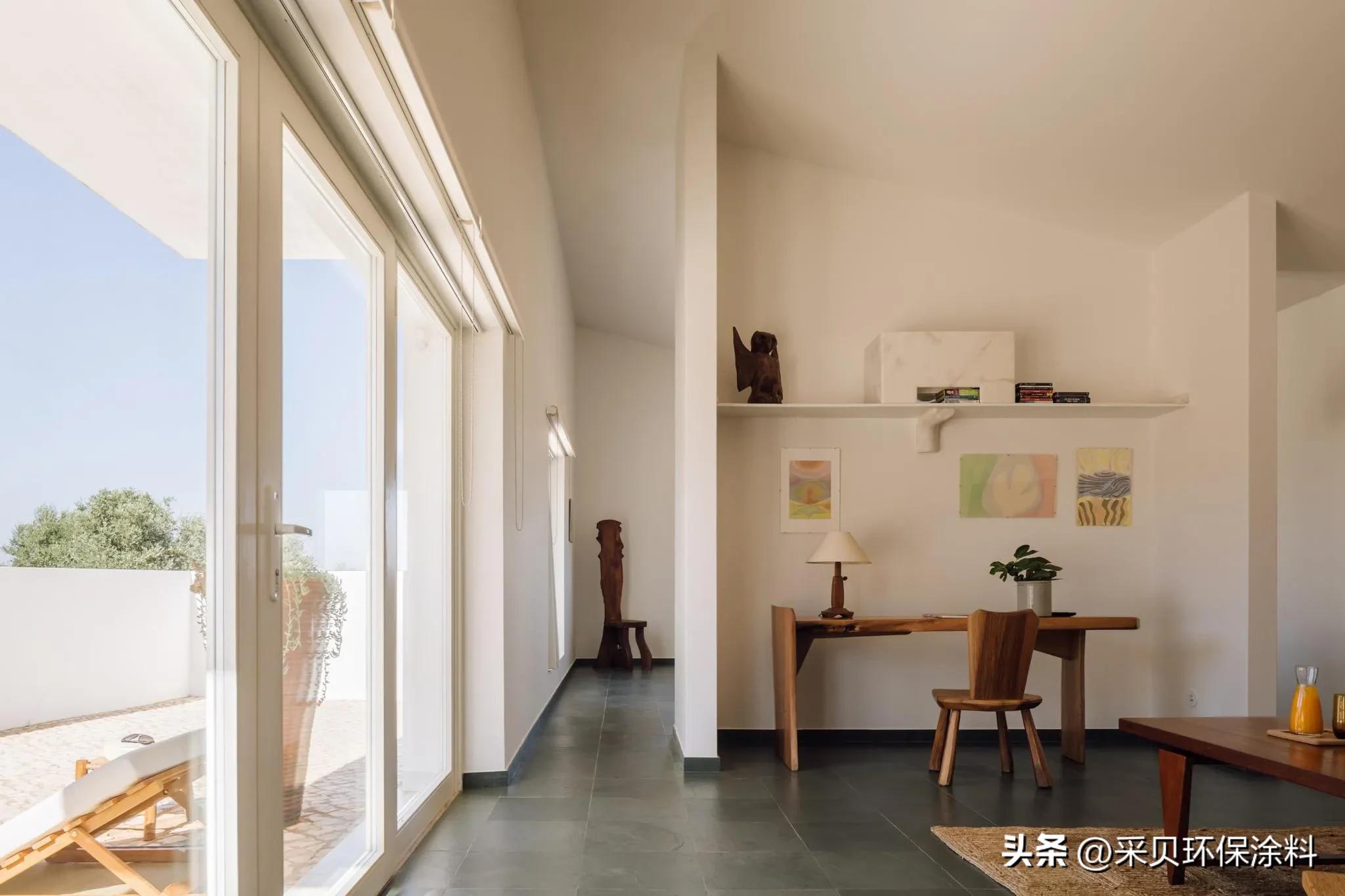 微水泥和地坪漆的效果差别,微水泥和柔光砖有什么区别