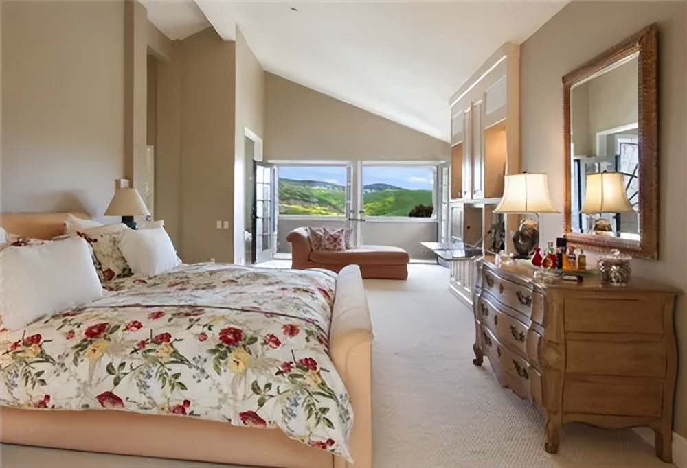 女人作死四种表现,男人职场作死的表现是什么