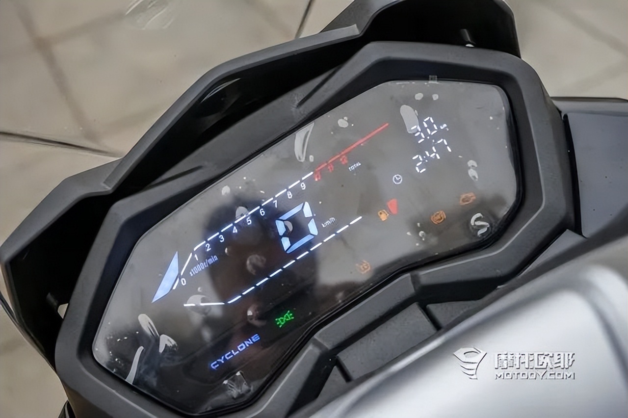 赛科龙rt1真实感受,赛科龙rt1深度测评多少排量