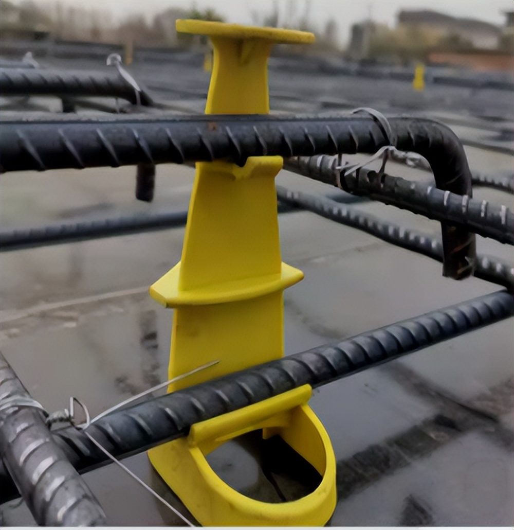 混凝土板厚平整度怎么控制,混凝土板厚允许偏差最新