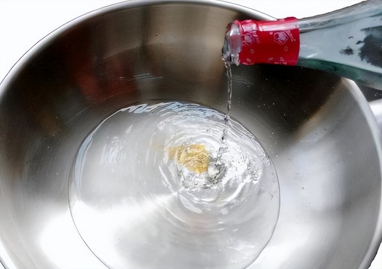 喝电热水壶烧的水有什么危害,常喝电热水壶烧的水有哪些危害