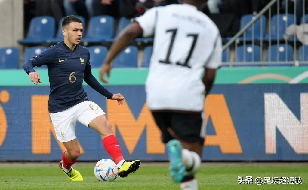 2017十大中场指挥官,年轻的中场指挥官