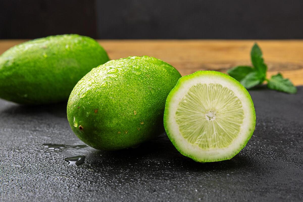 与人相处真正聪明的人不说三句话,聪明人哪三件事不和别人说