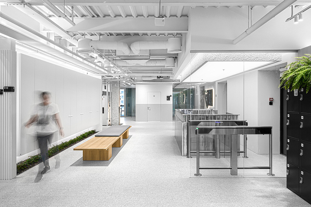 自由畅想云科技公司SQUAD基辅总部大楼设计欣赏