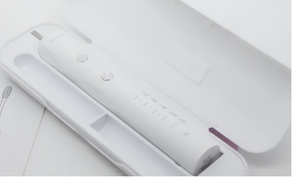 usmile跟飞利浦哪个电动牙刷好,飞利浦电动牙刷入门和高端区别