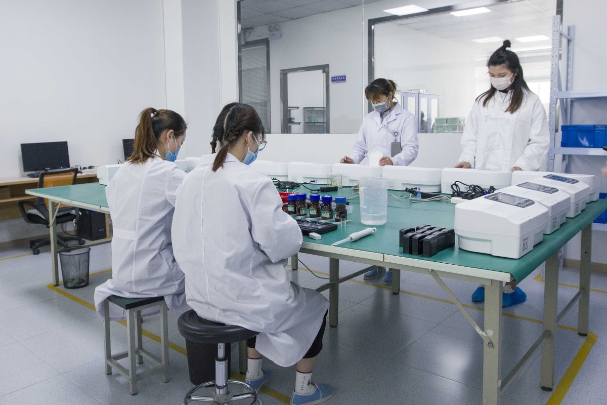 她，从护士到深圳女首富，手握8000项专利，苹果每年上缴100多亿