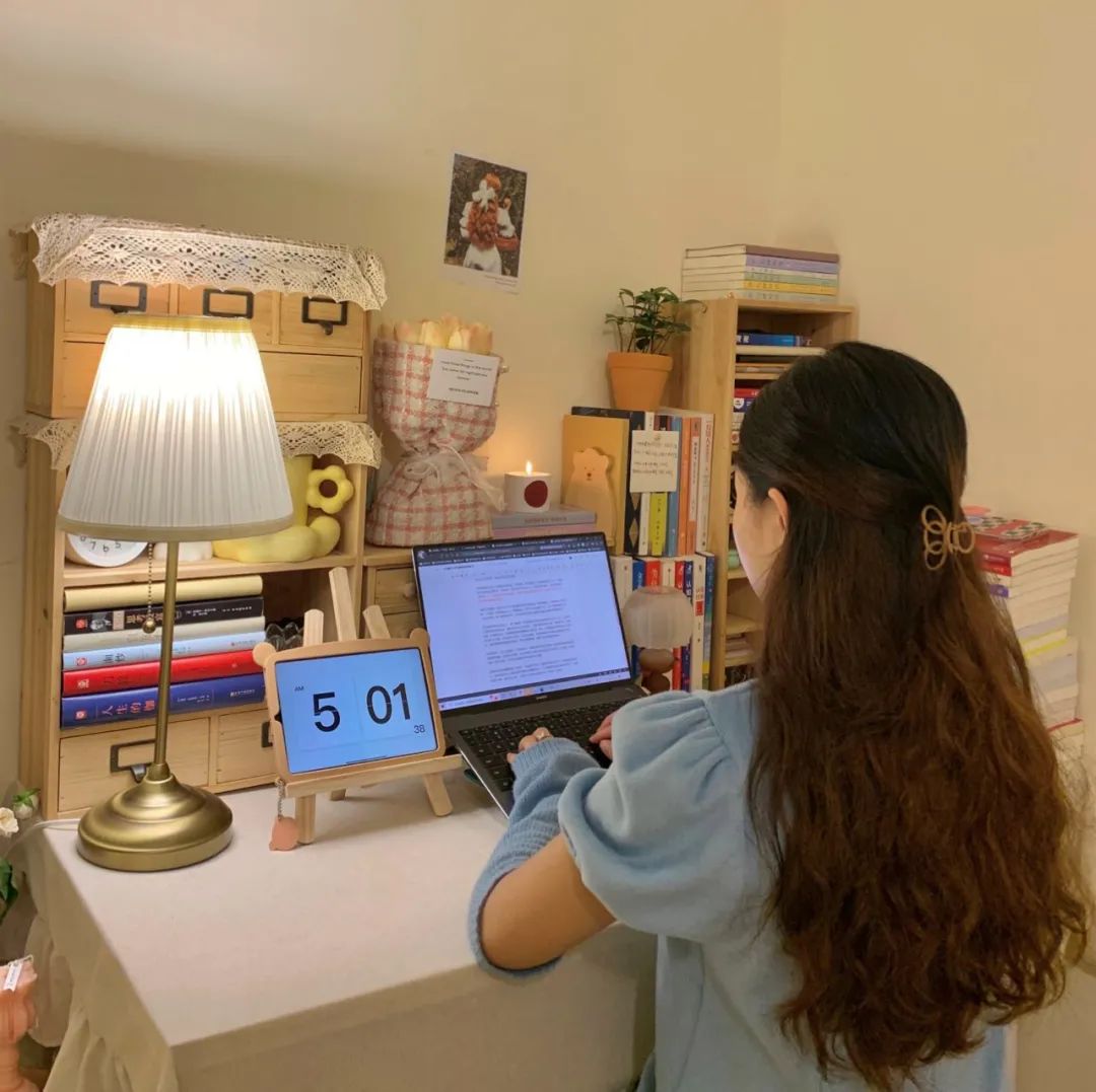 新手怎么做自媒体写作工作呢,怎么在自媒体上写作赚钱