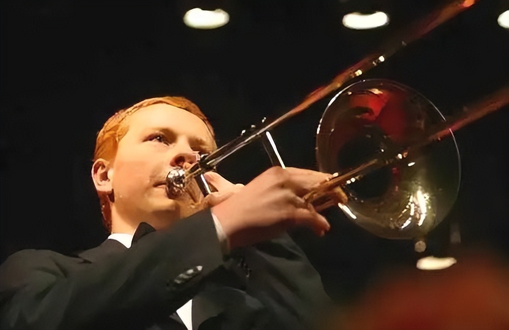 各种铜管乐器介绍,铜管乐器各种介绍