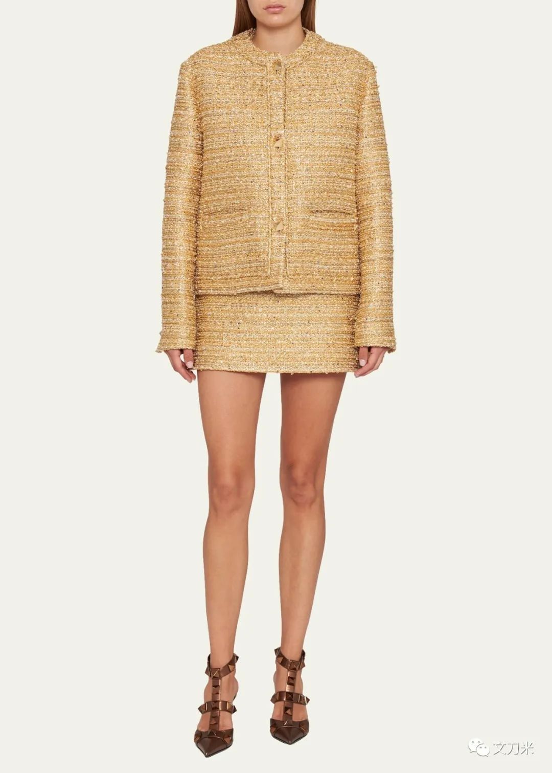 小香风全身黑,特别小香风