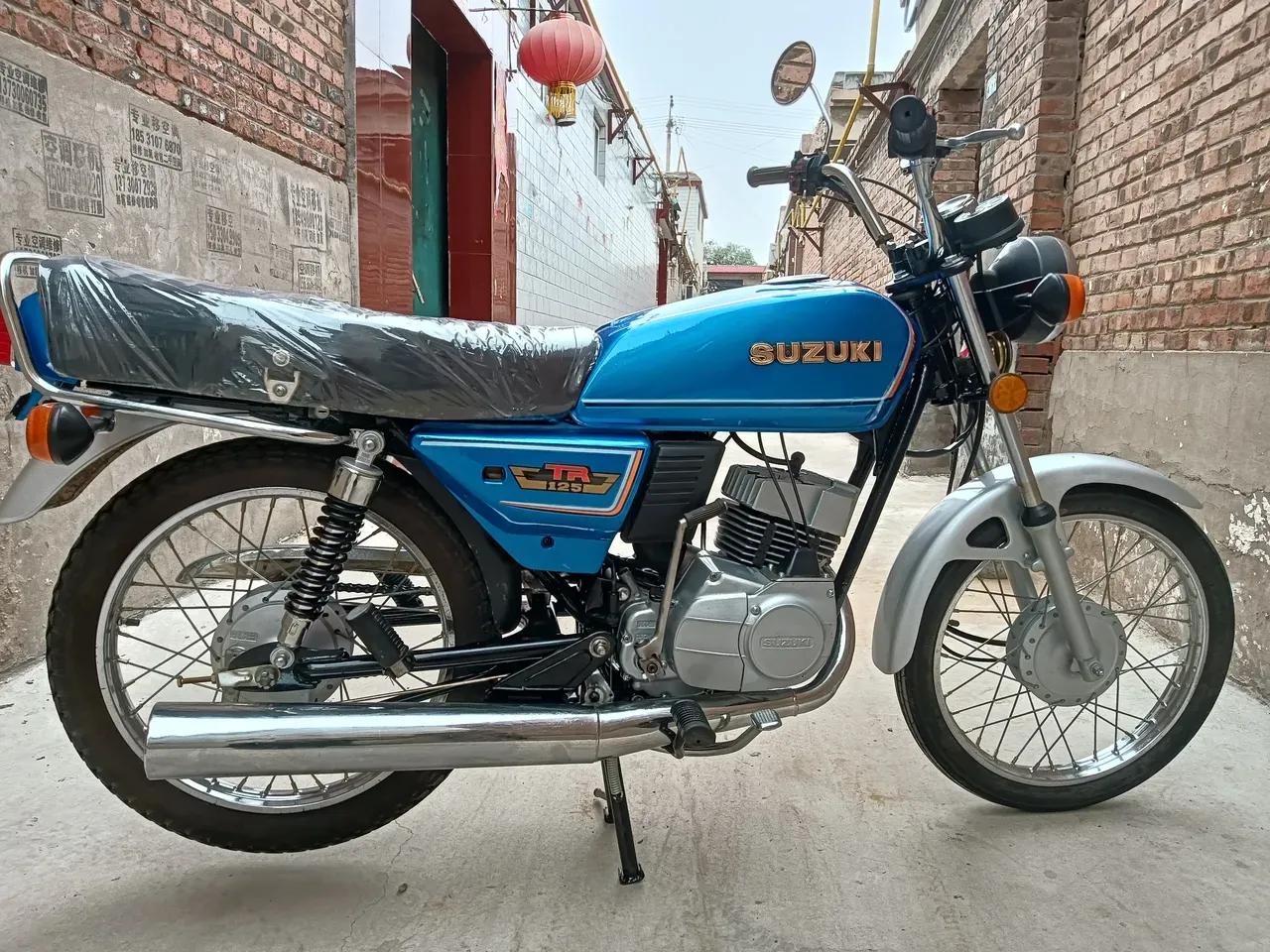 一代经典，铃木GS125摩托，八九十年代125排量中的天花板