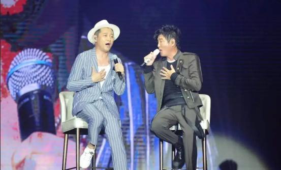 罗中旭车祸受什么伤,罗中旭受伤瞿颖照顾他视频