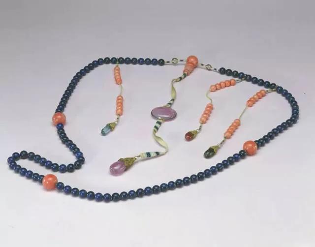 青金石是玉石的哪一类,青金石玉石搭配