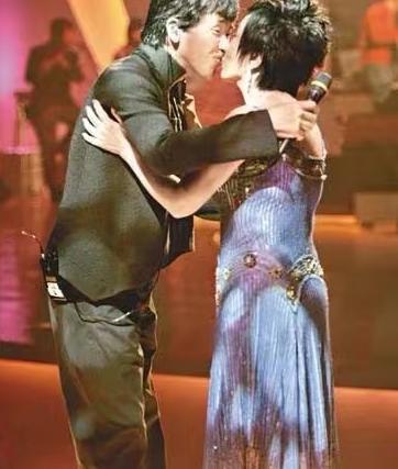 叶倩文与林子祥分别出生何年,叶倩文靠林子祥才出名吗