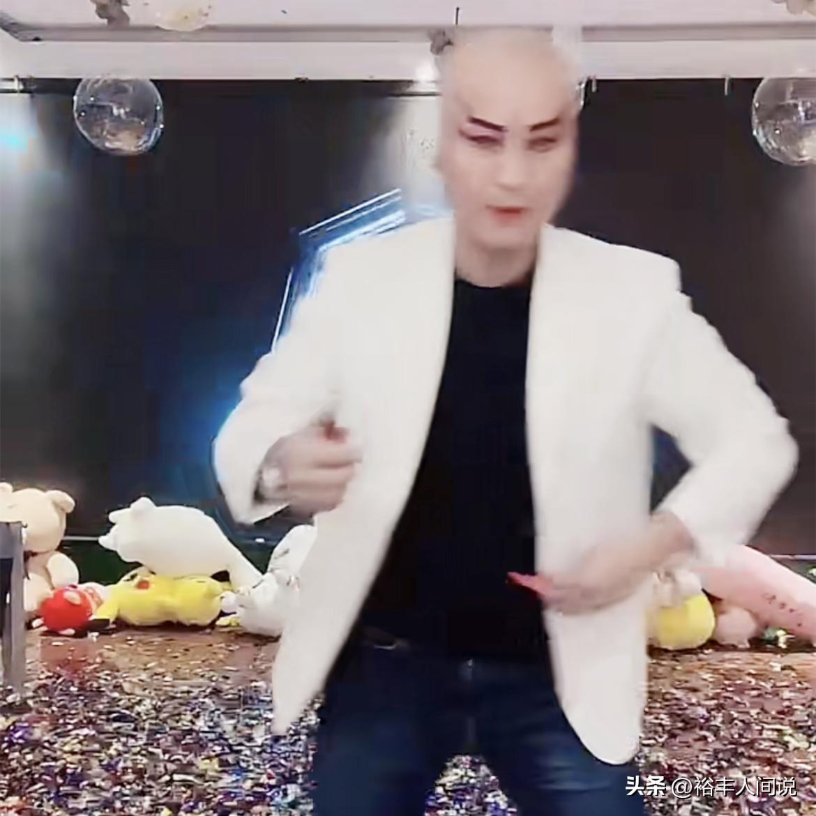 34岁网红“三千哥”因喝酒去世！生前被封最狠PK，轻松喝四斤白酒