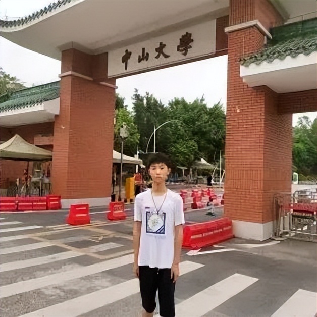 武汉市第一批示范高中有哪些学校,武汉第一批省示范高中有哪些