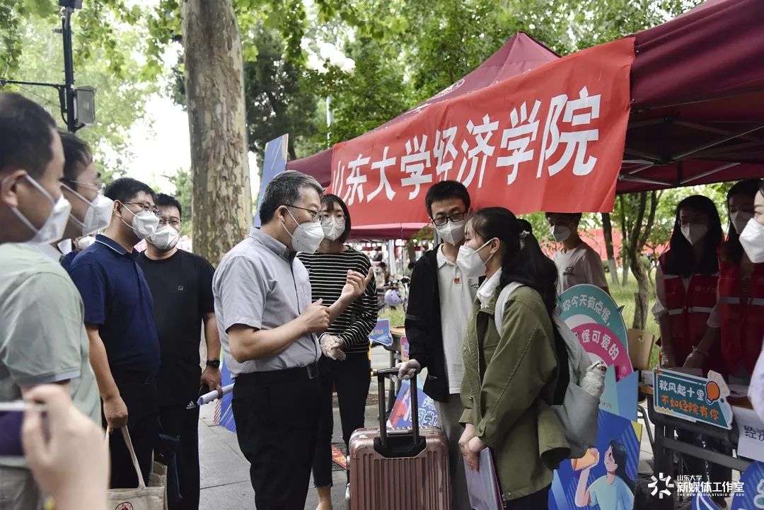 山海有相逢风雨有归期,山海有相逢相见有归期