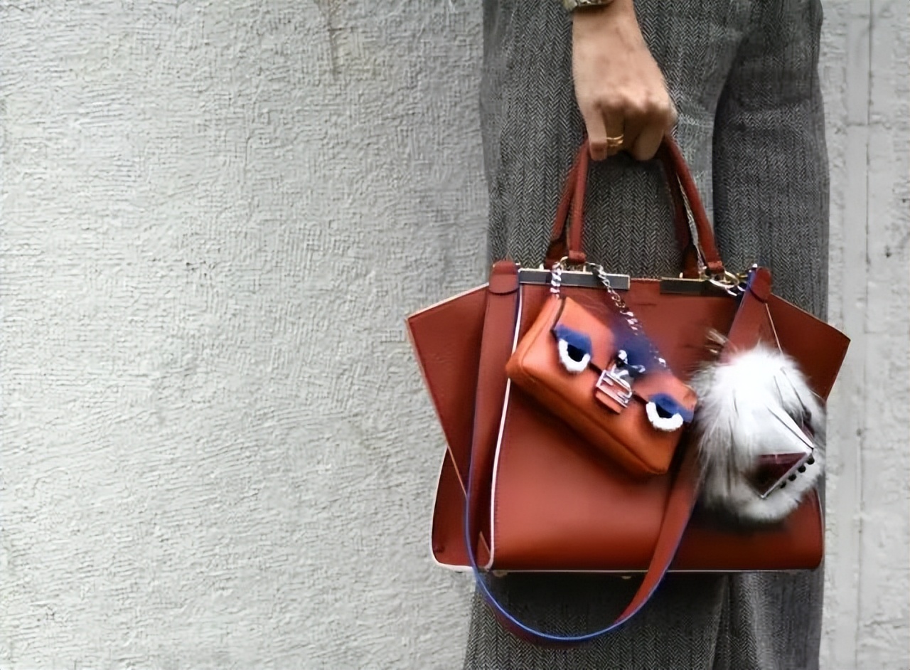 FENDI芬迪：时尚界的“爆款制造机”