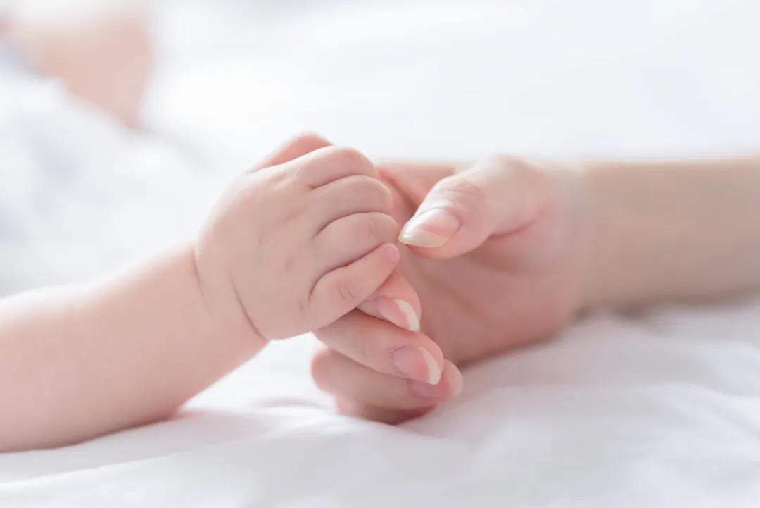 产后做好护理修复远离月子病,产后黄金24小时让月子病远离