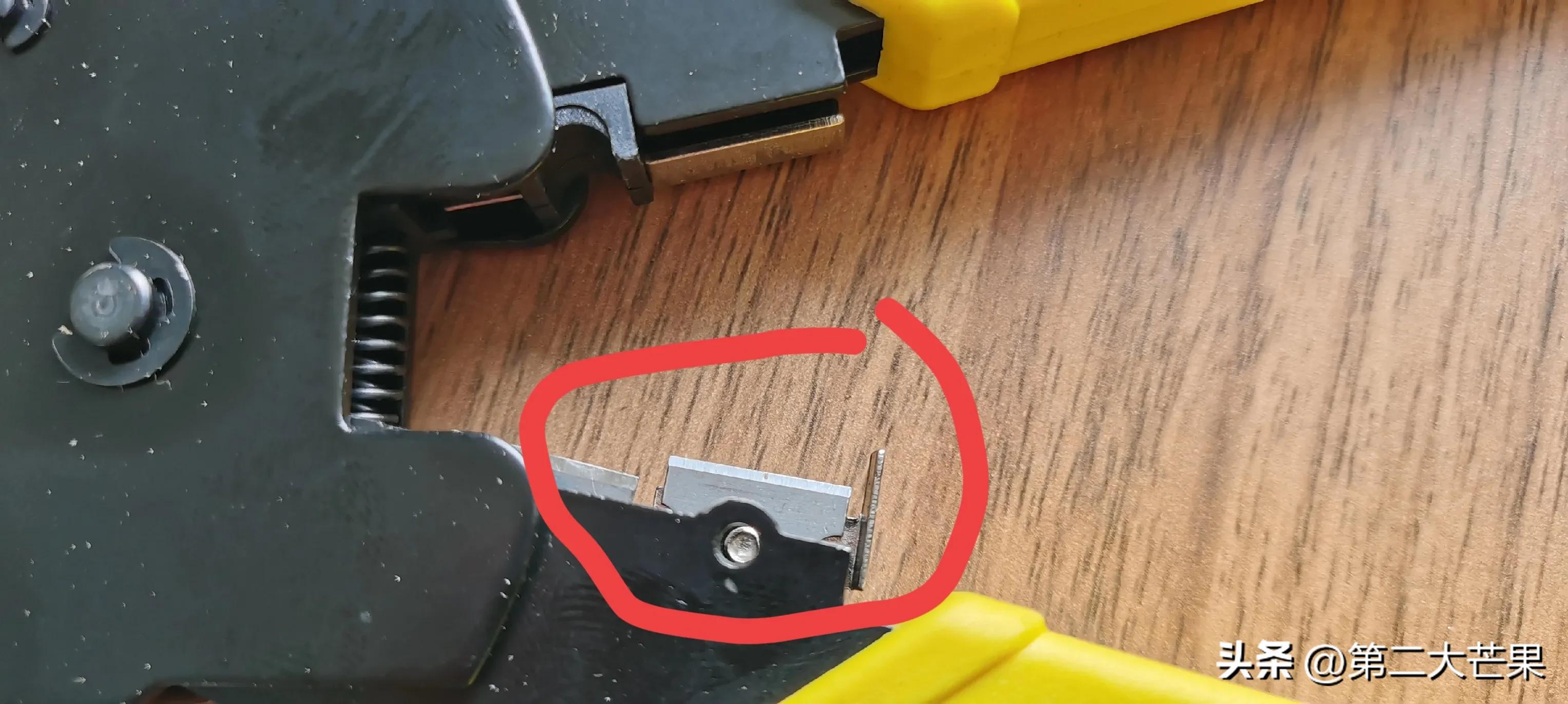 水晶头的接法ab效果一样吗,水晶头的接法4线和8线怎样接