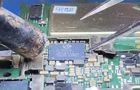 nova5i反复重启,nova5i反复重启不开机