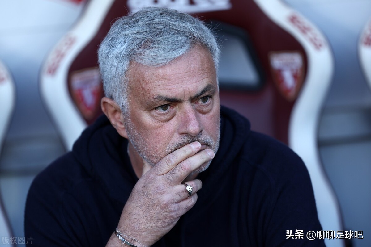 穆里尼奥输掉德比赛后,穆里尼奥惨败