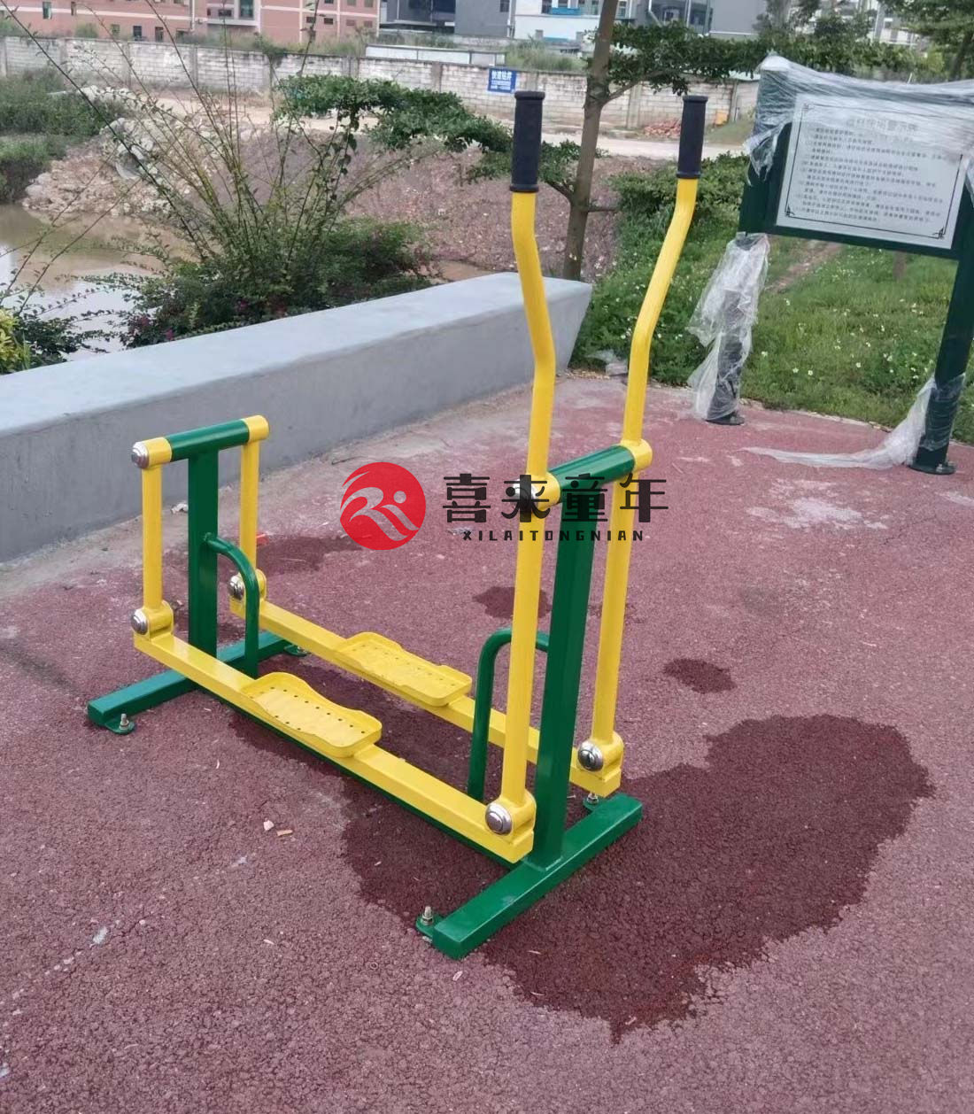 户外健身器材肩关节训练器怎么玩,户外健身器材的正确使用方法