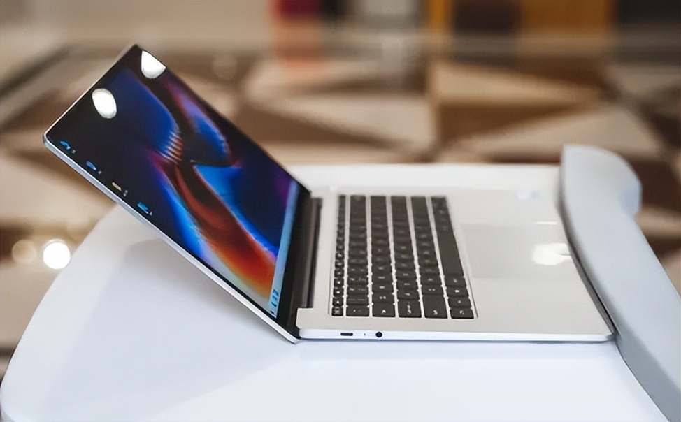 如何挑选适合自己的轻薄本,轻薄本到底该如何挑选