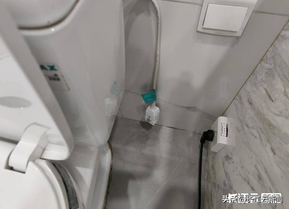 长江云调查:智慧公厕用得着这么豪华吗?