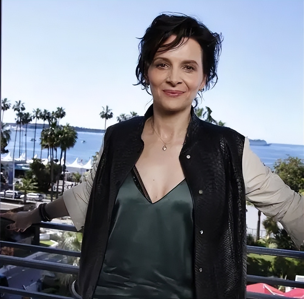 朱丽叶比诺什惊艳的图片,朱丽叶比诺什气质