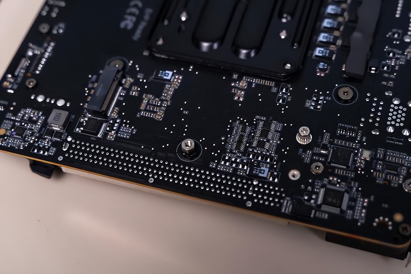 技嘉b550i主板拆解,技嘉b650iaorusultra主板图解