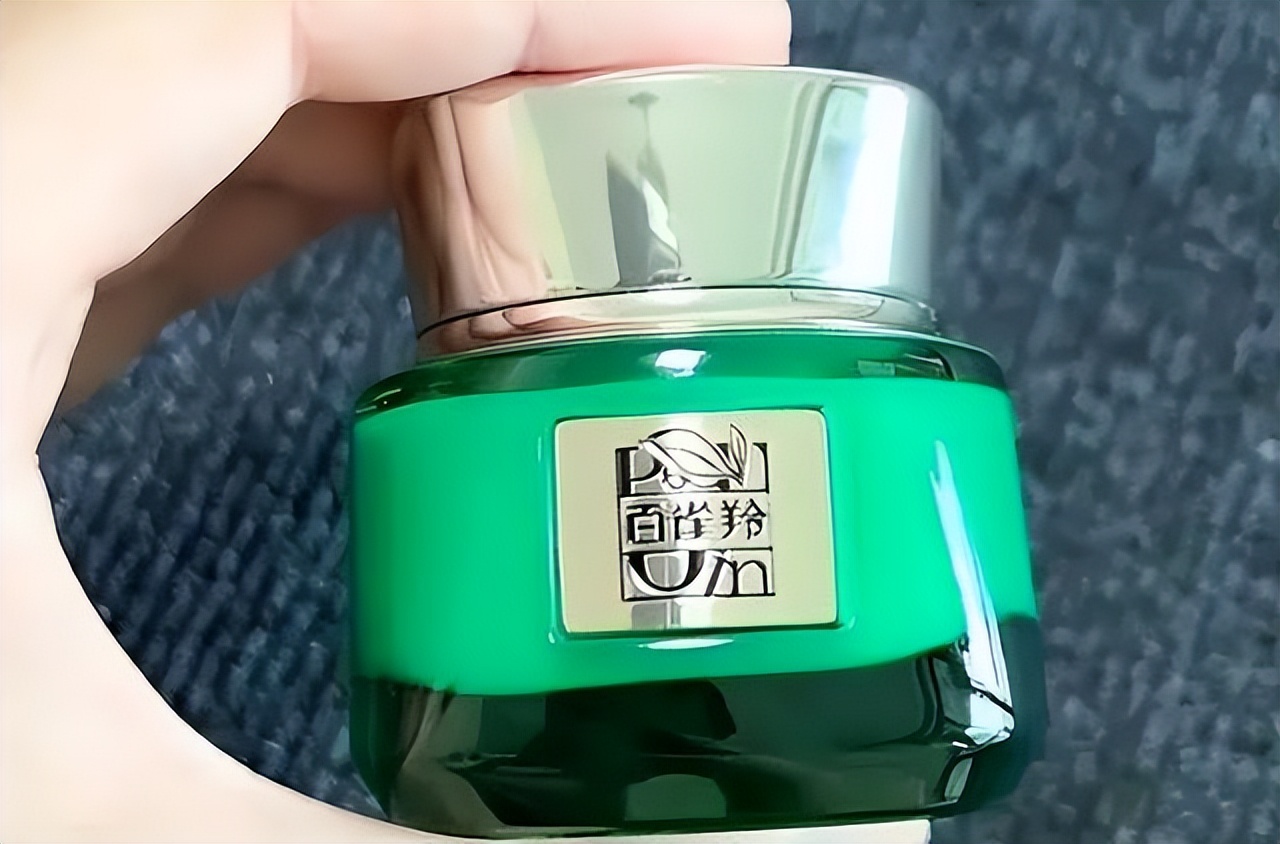 高端面霜和便宜面霜到底有什么区别？用完后才明白，真是智商税