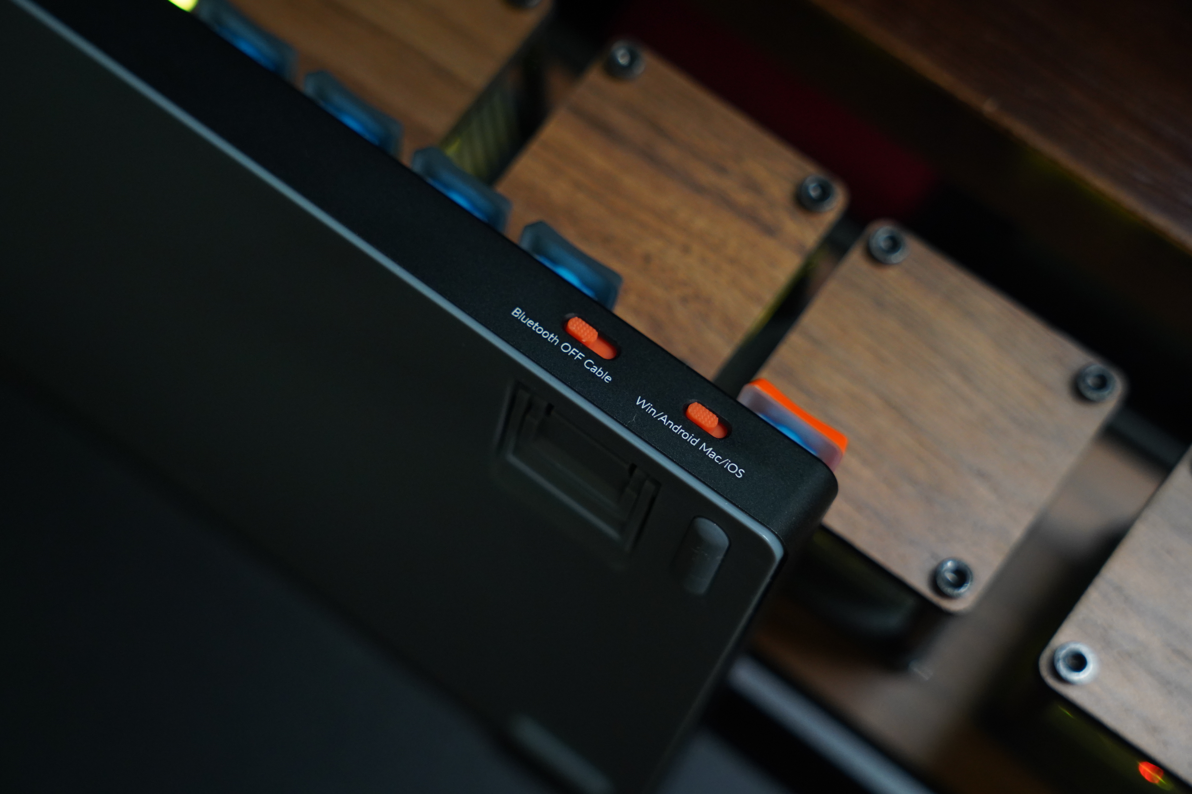 笔记本电脑必买配件推荐,笔记本电脑该买的配件有哪些