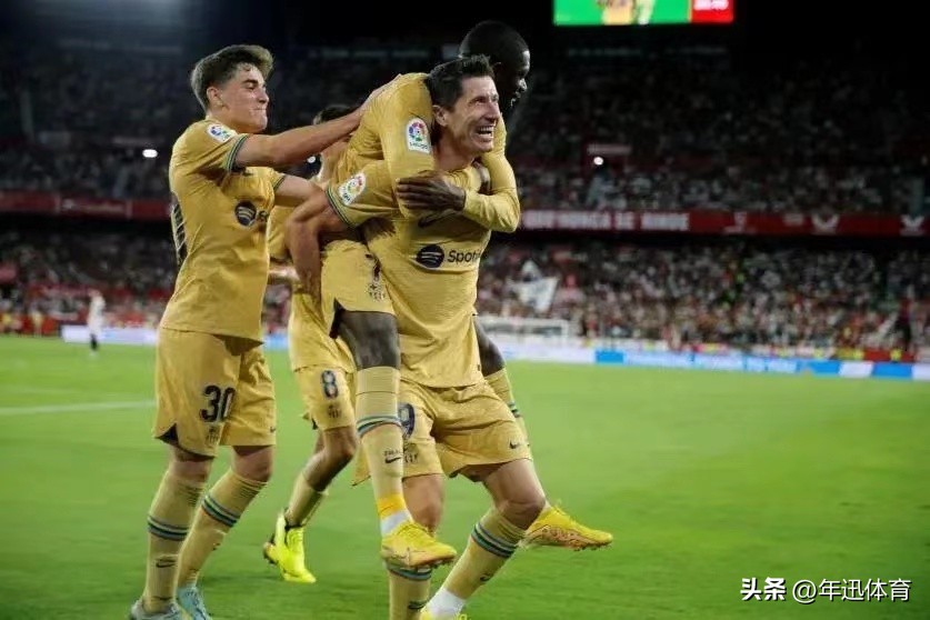 切尔西10-0-0战术巴萨,周六英超焦点战狼队vs利兹联