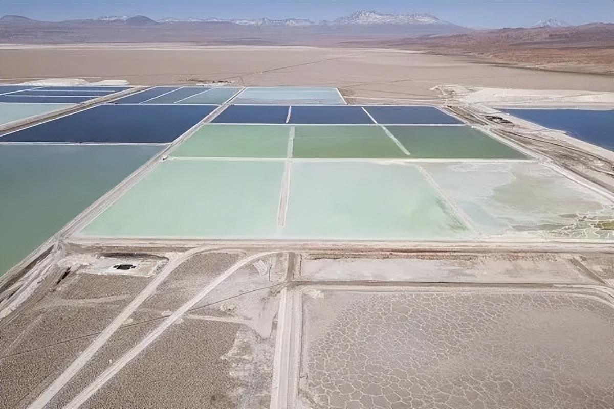 加拿大驱赶三家中国矿企？这次反击会让它输光身家