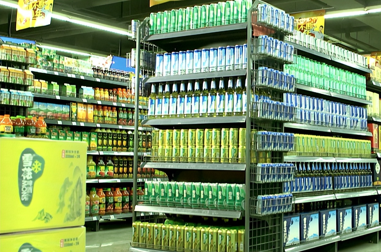 雪花啤酒为什么都是工业勾兑啤酒,雪花啤酒为啥这么难喝