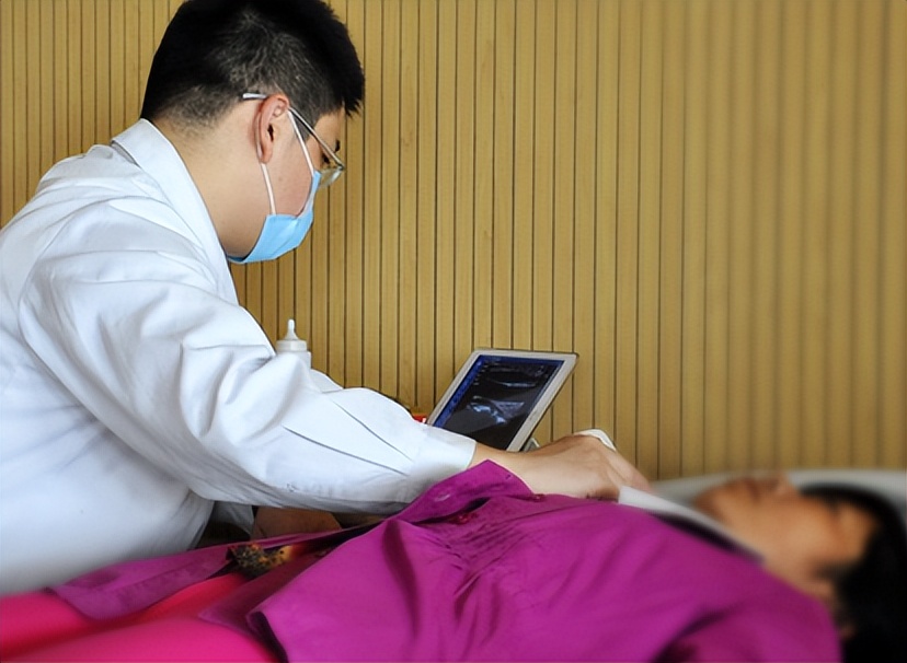 颈动脉b超查哪个部位,颈动脉B超