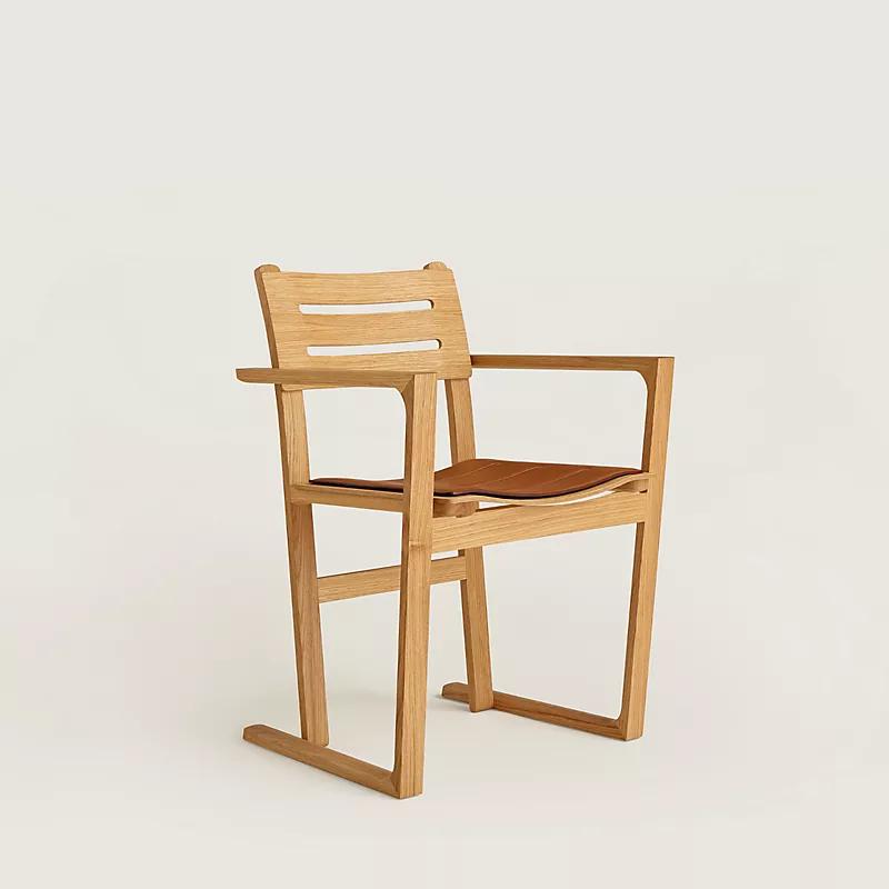 做高端家具品牌应该怎么做才好呢,做高端家具品牌最基本的条件