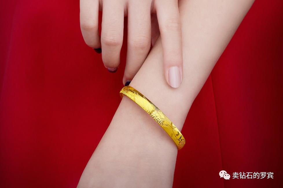 珠宝销售逼单的技巧和话术,珠宝销售技巧和话术进店第一句