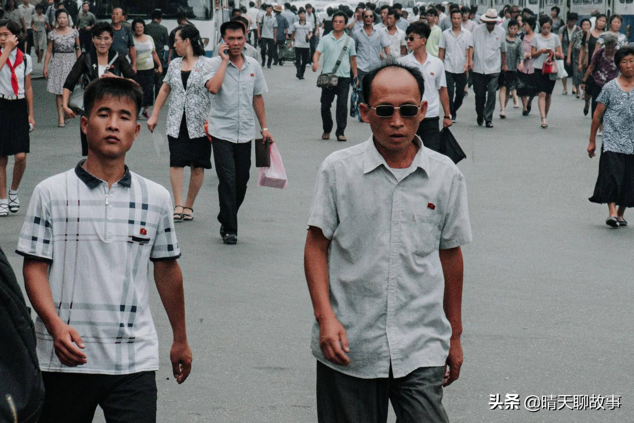 当朝鲜老百姓，第一次见到“外国人”，是什么表情？